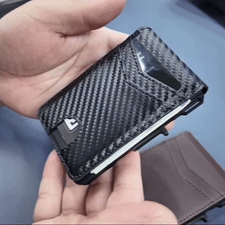 CV MagVault® Minimalist Wallet - Maximum Capacity. Minimal Footprint.